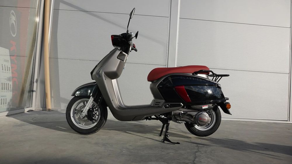 Junak  Classico 125 2023 Salon Tarnów 10 rat 0%