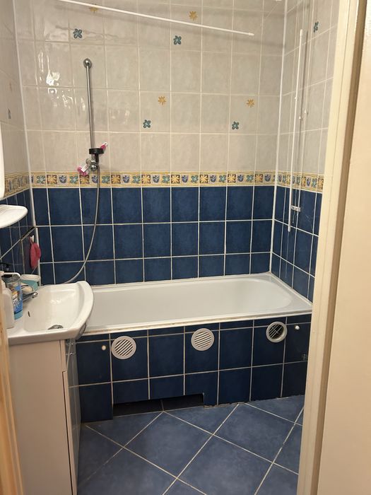 Dwupokojowe z balkonem dobra lokalizacja