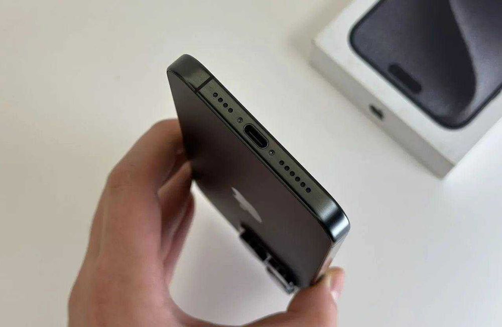 iPhone 15 Pro Max, 256 ГБ