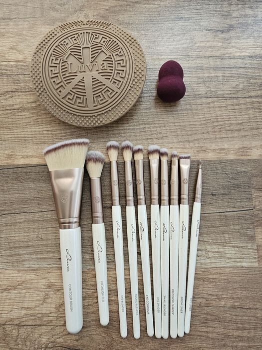Zestaw pędzli Luvia + gratisy