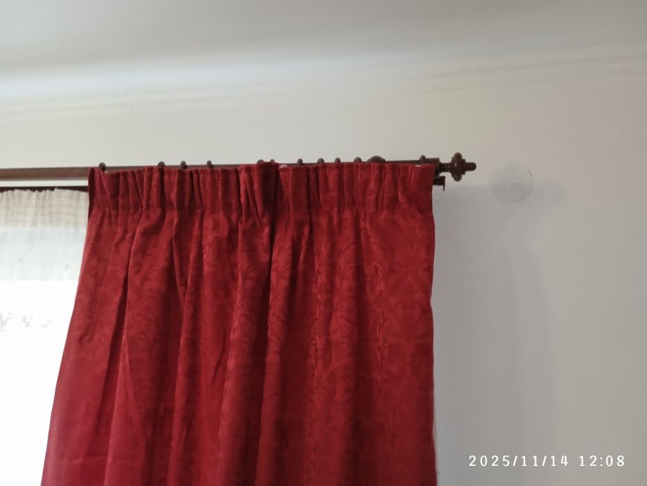 Дві Штори на вікно