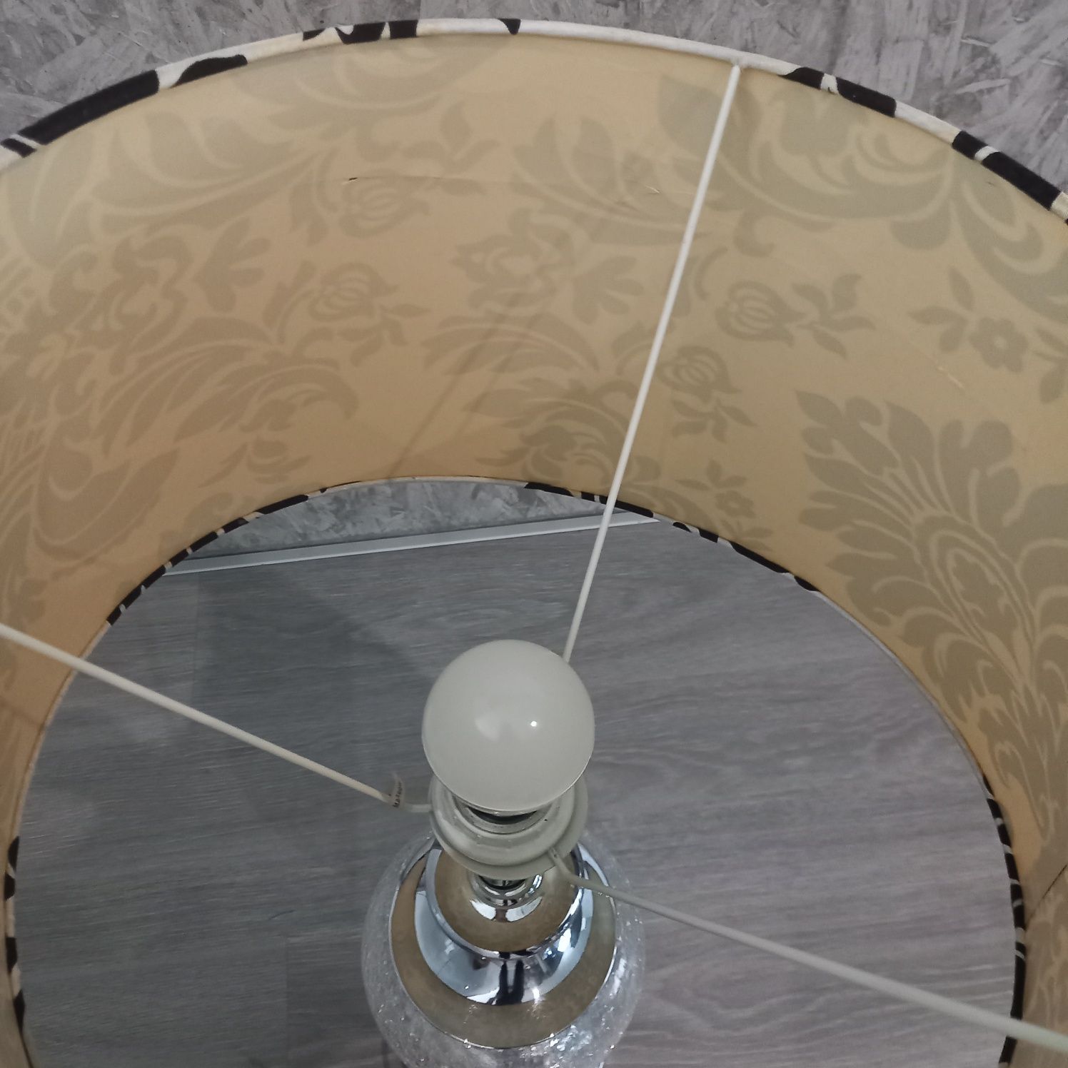 Vendo candeeiro de mesa