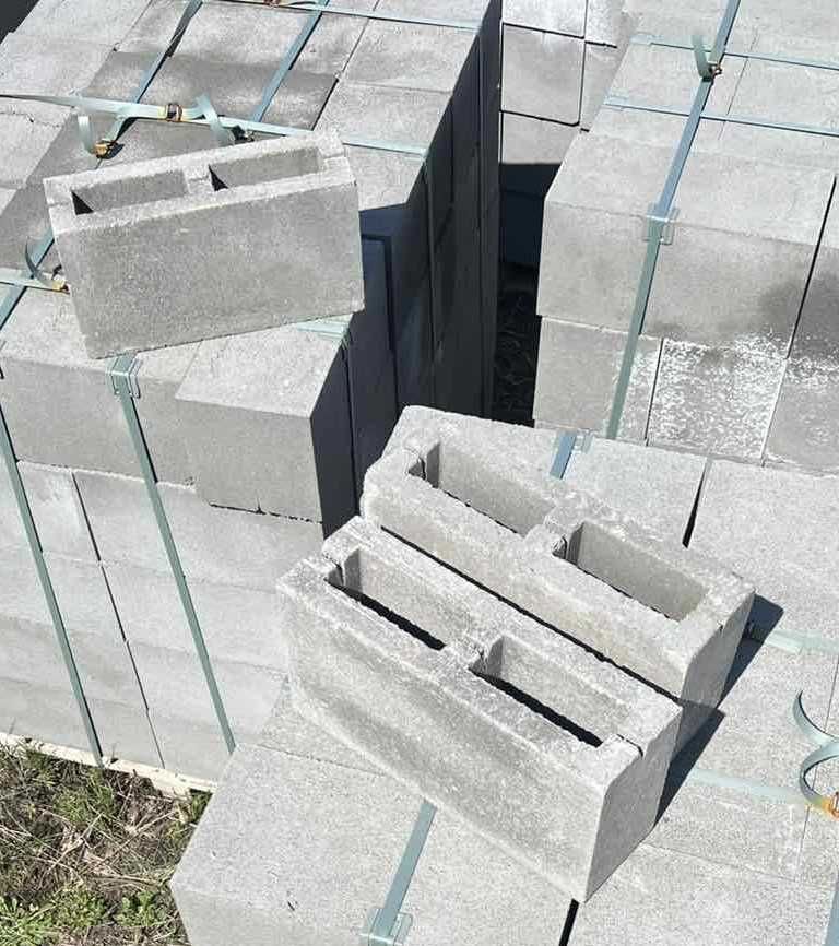 Шлакоблок вібропресований - 40>19>9.9 з доставкою в Барахти