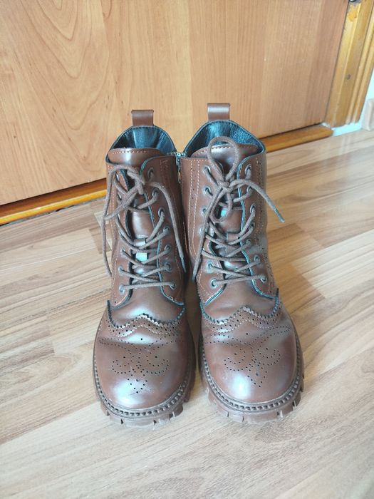 Демісезонні черевики 35 розмір ( всередині 21 см)