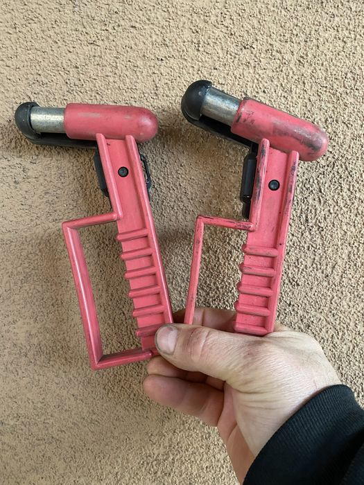 Молоток аварійний,для розбивання скла