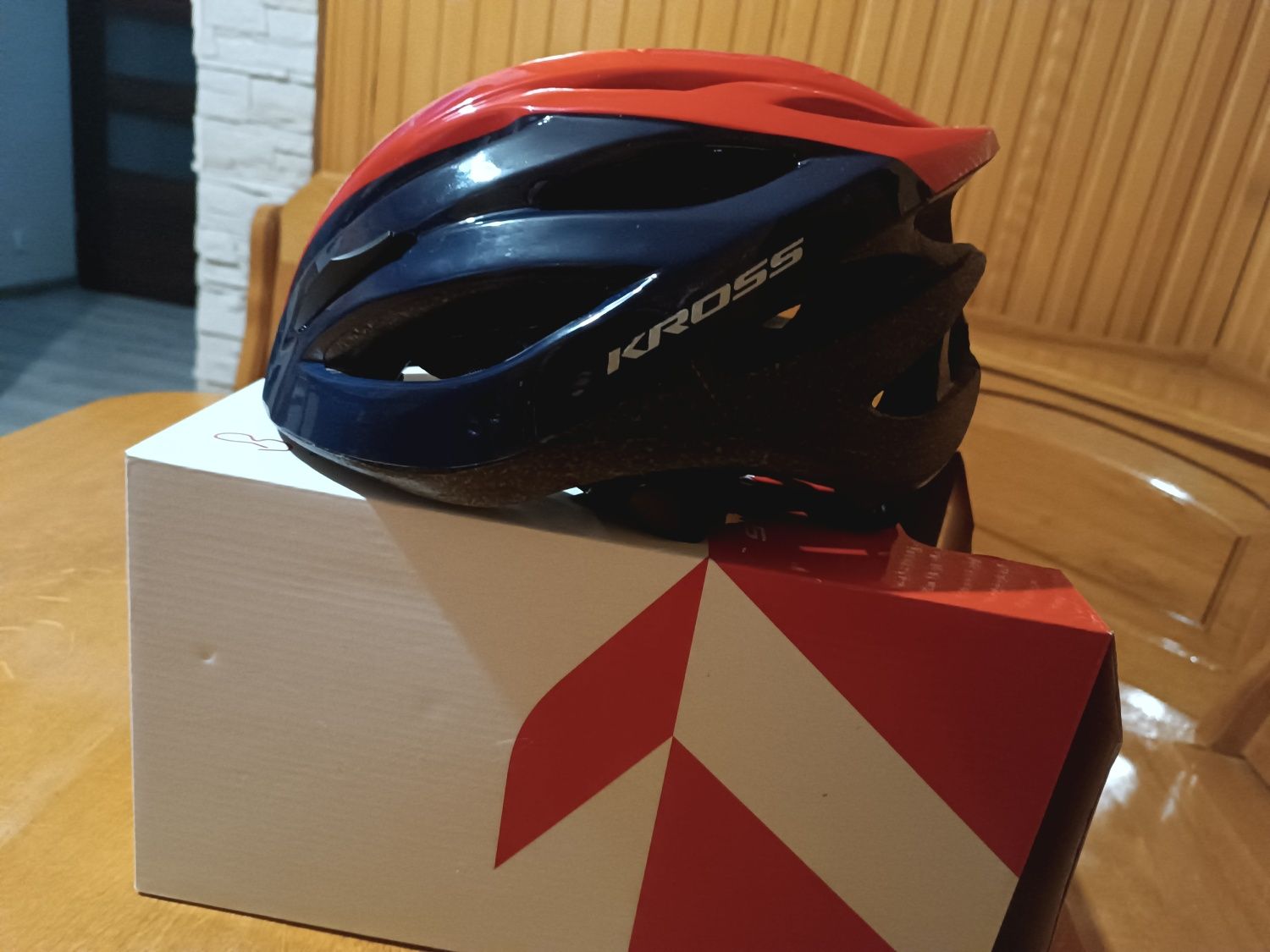 Kross Borao kask