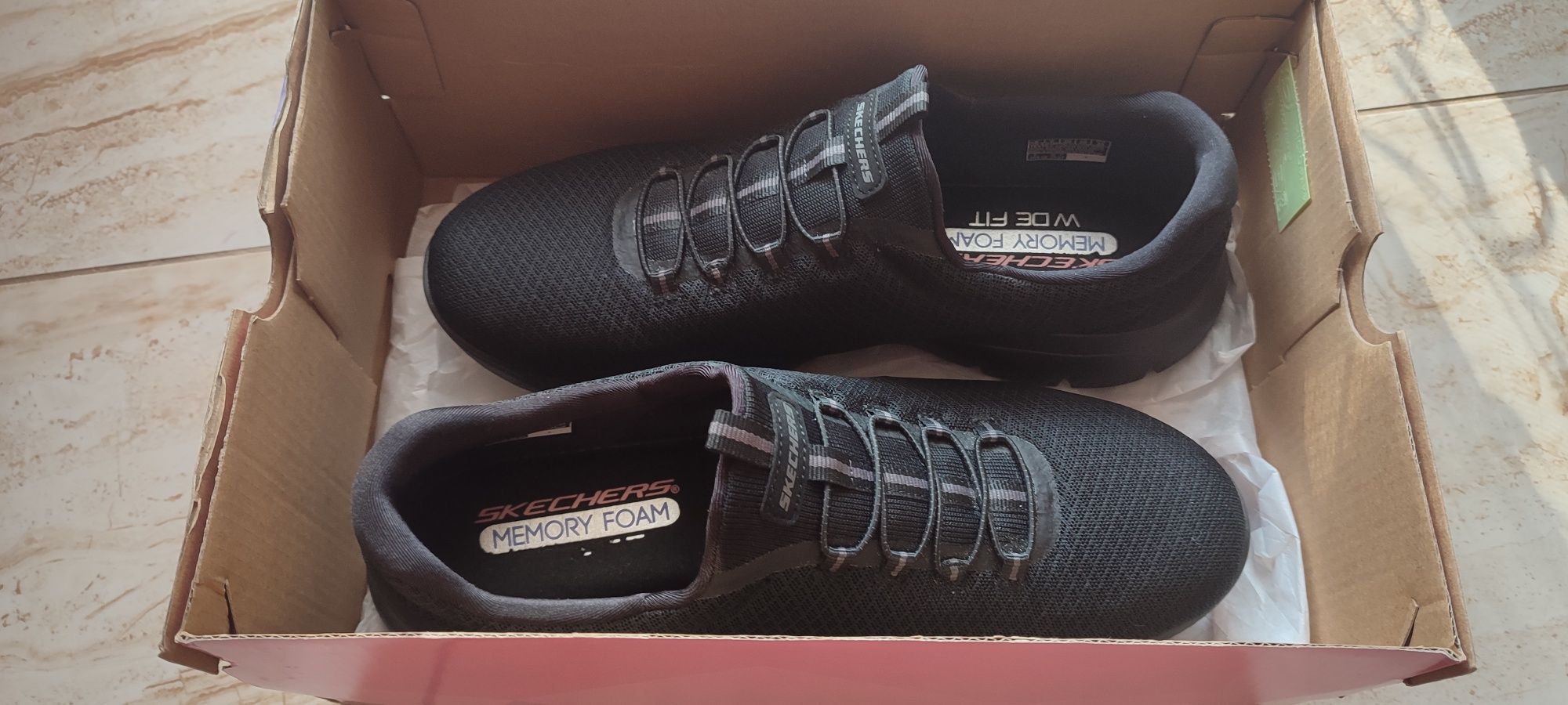 Buty damskie Skechers SUMMITS 12980W/BBK rozmiar 39