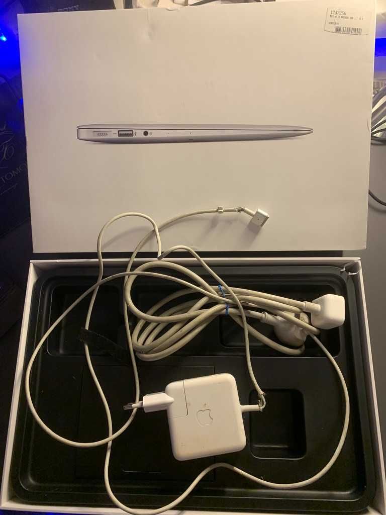 Macbook Air A1465 11" 2014