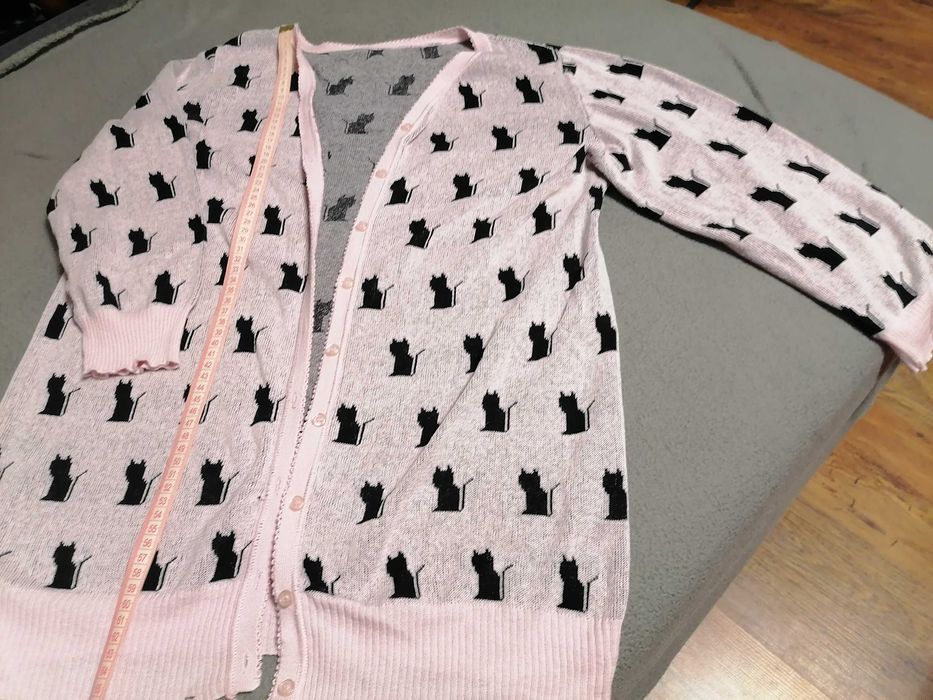 Sweter w koty M/L zapinany na guziki
