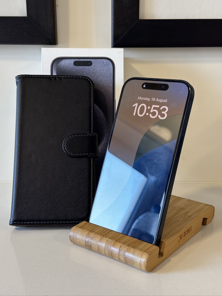 Apple iPhone 15 Pro 128GB 94% “ azul marinho “ + todos os acessórios
