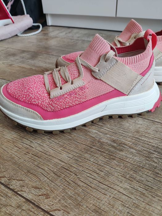 Кросівки жіночі Clarks р.39