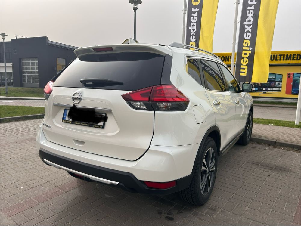 Nissan Rogue 2,5 benzyna 2017 automat biały perłowy