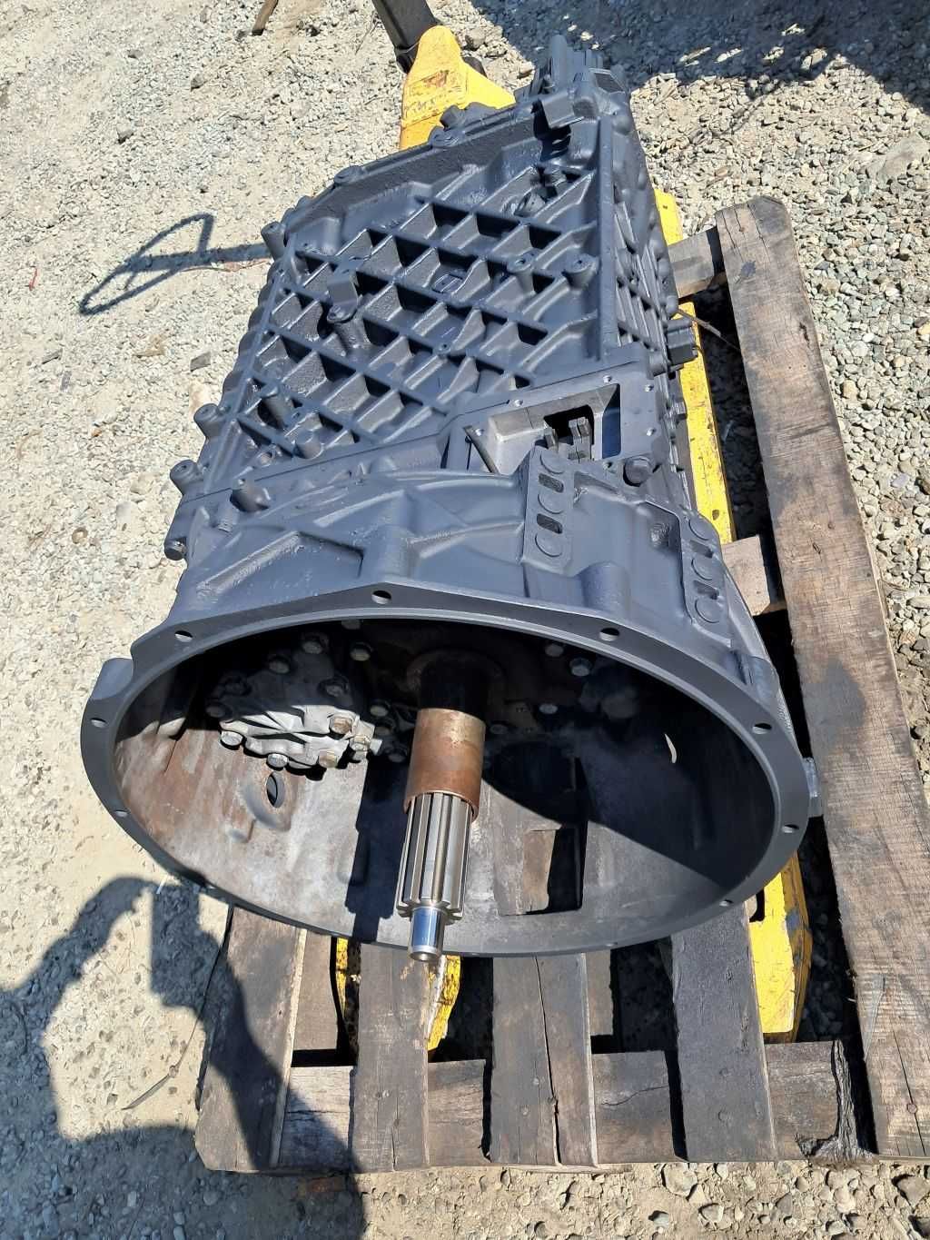 Skrzynia biegów ZF 16S151 obudowa tył