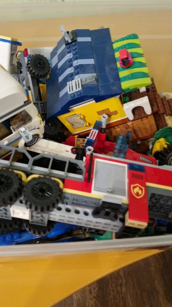 Продам конструктор Lego