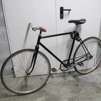 Bicicleta retro travão pedal