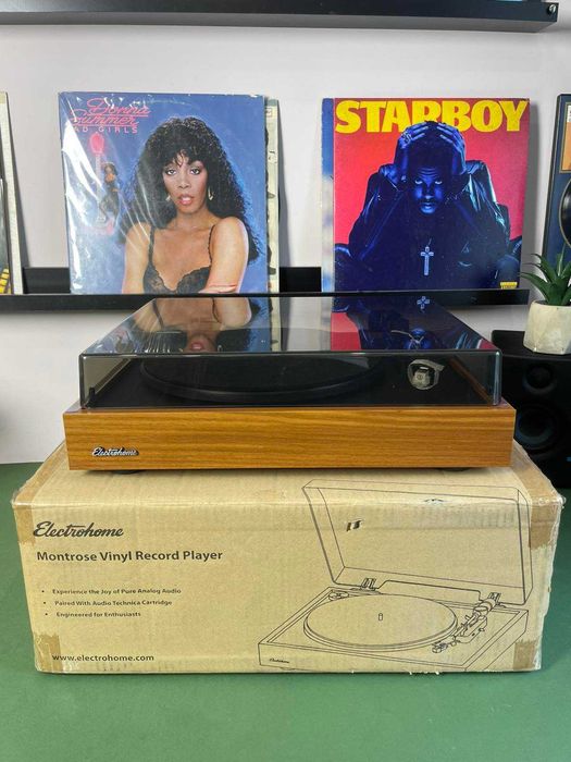 Програвач вінілу, виниловый проигрыватель Electrohome