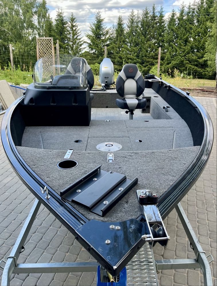Łódź motorowa Alumacraft Competitor 165 SC silnik Honda 50KM przyczepa