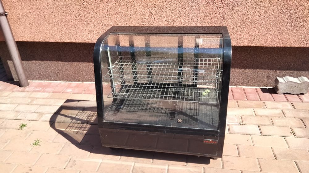 Холодильна Вітрина Настільна для Десертів Frosty Італія