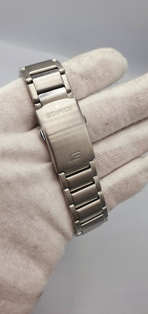 Casio Edifice Momentum - stoper, timer, alarm, czas światowy