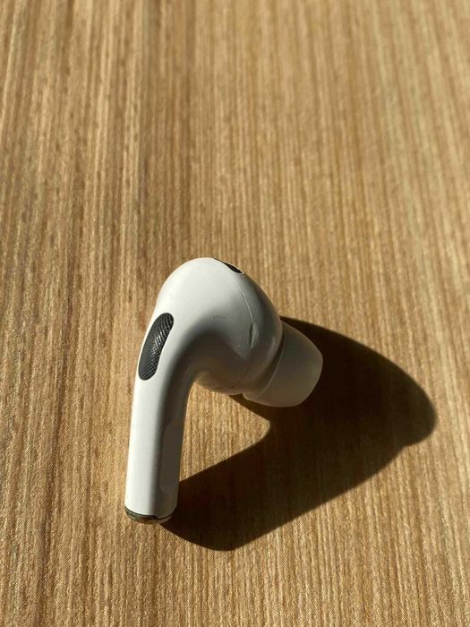 Oryginalna prawa słuchawka AirPods 2 pro+ etui