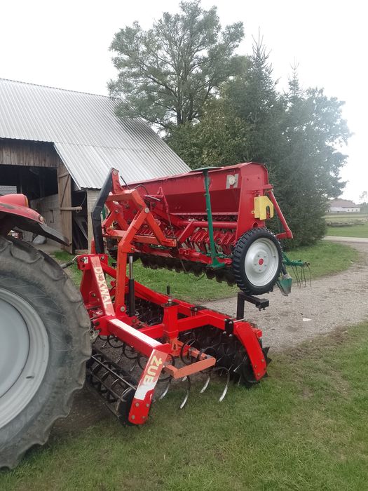 Agregat uprawowo-siewny 2,7m