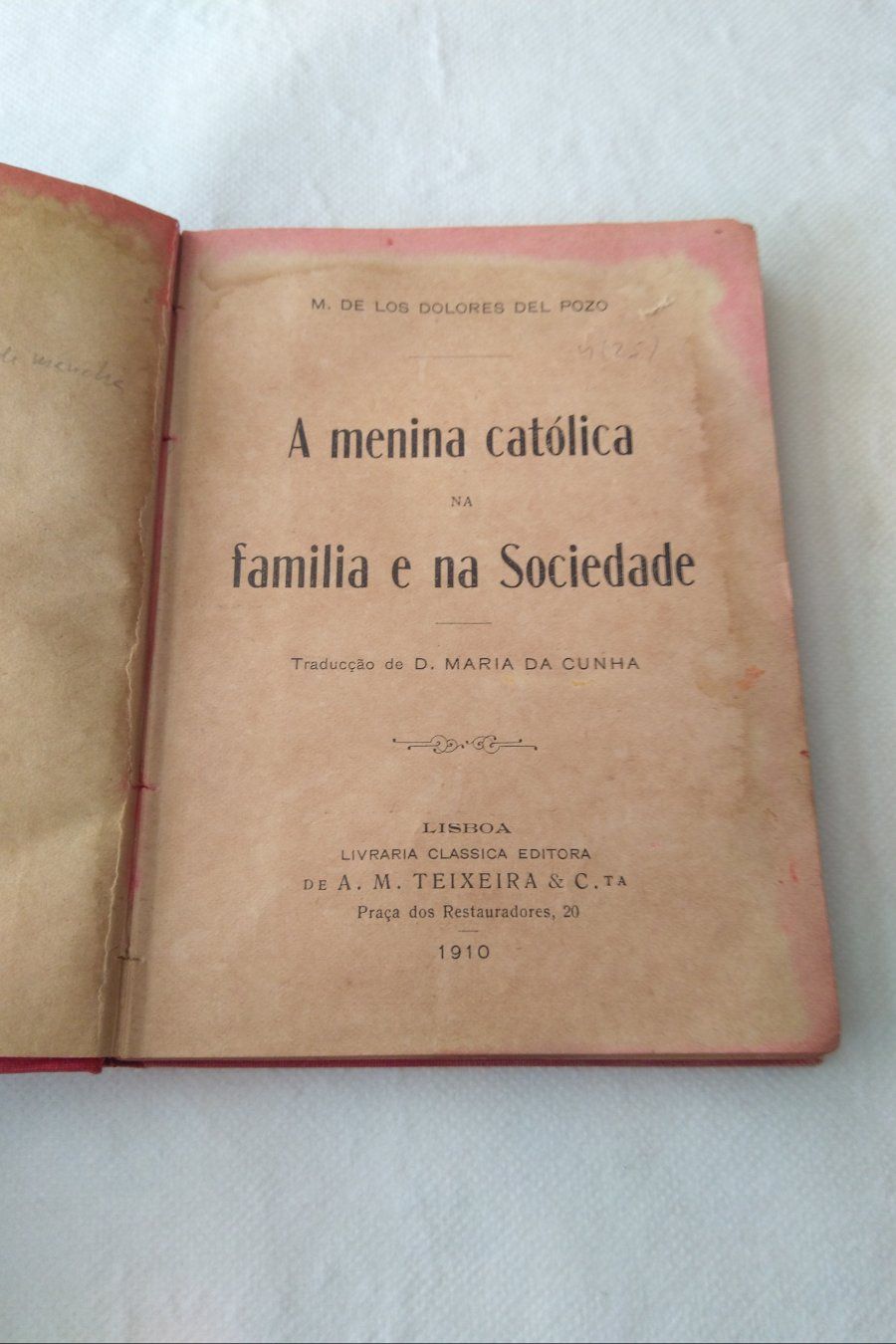 A Menina Católica na Família e na Sociedade