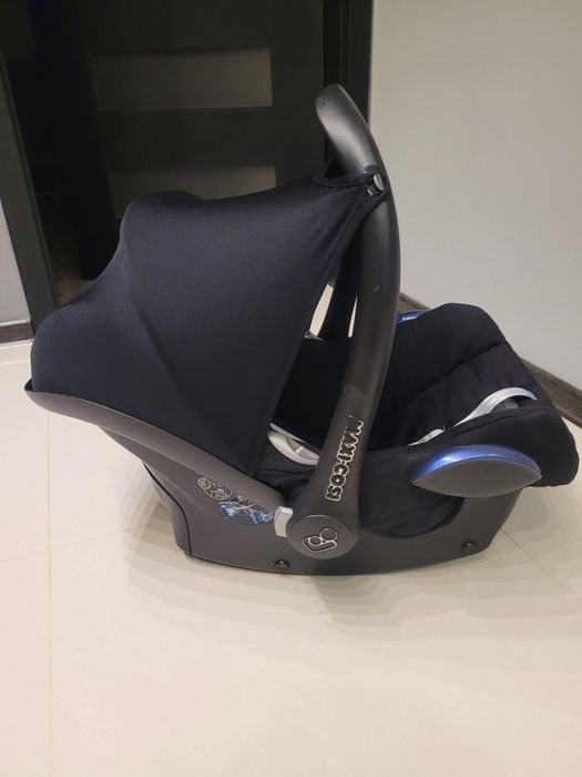 Fotelik nosidełko Maxi-Cosi Cabriofix