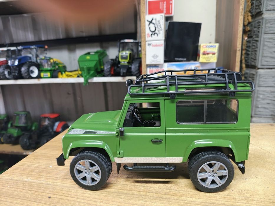 Bruder Landrover