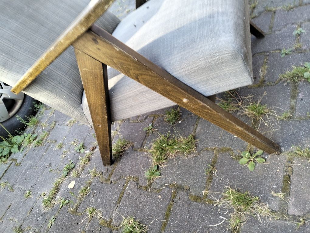 Sprzedam fotele. Chierowski z okresu prl