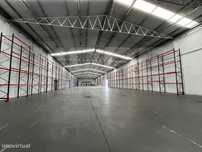 Arrenda | Armazém industrial / logístico | Famalicão