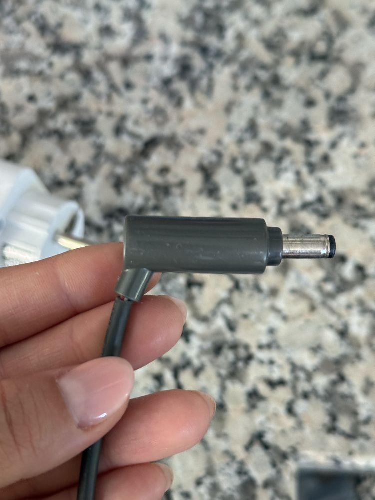 Dyson V6 (para tirar pecas)