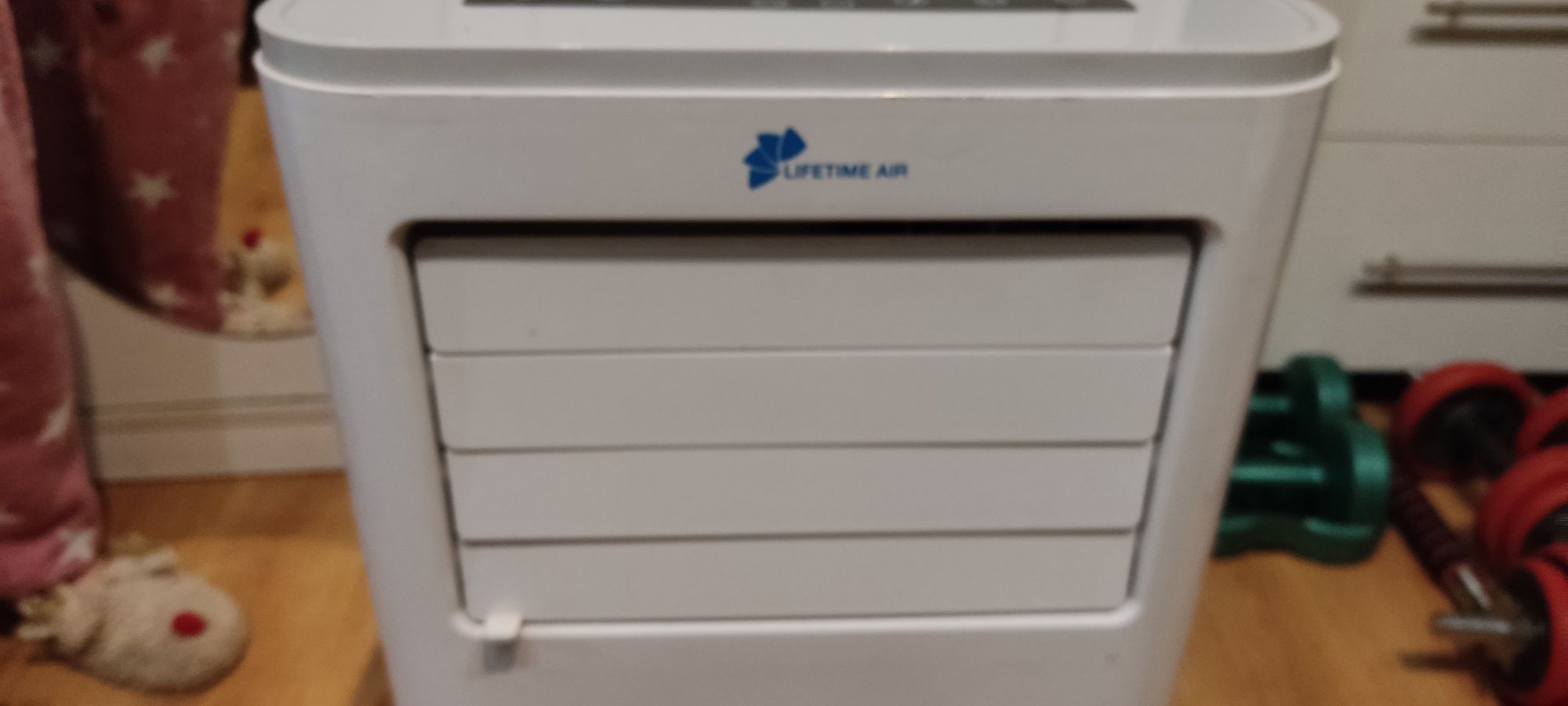 Klimatyzator przenośny 9000 BTU – idealny na upały!