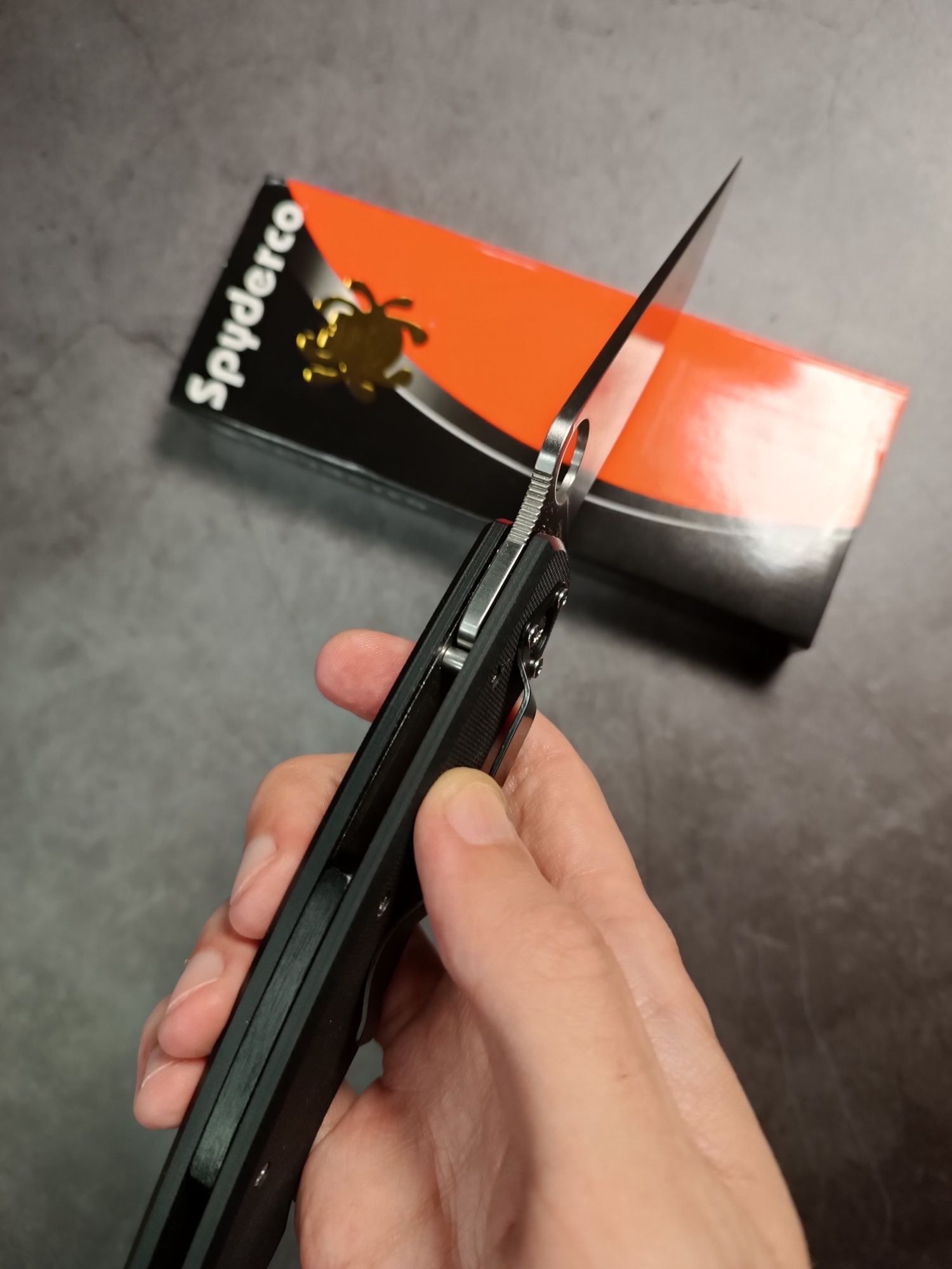Туристичний складний Нож SPYDERCO Military