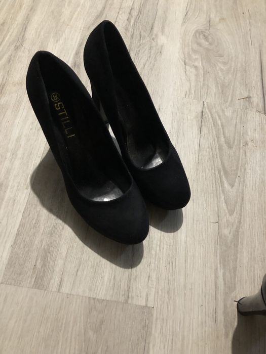 Продам чорні туфлі