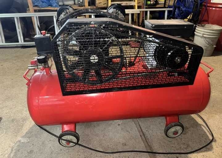 Kompresor olejowy Kraft Dele 100 l. Mało uzywany. 100%sprawny