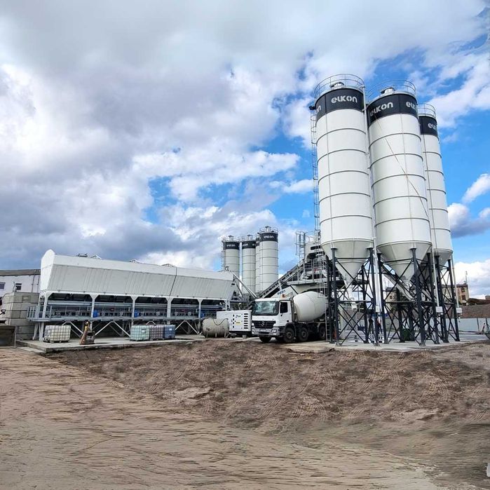 Szybko-przestawna betoniarnia ELKON Quick Master 120 (2,25 m³) z taśmą