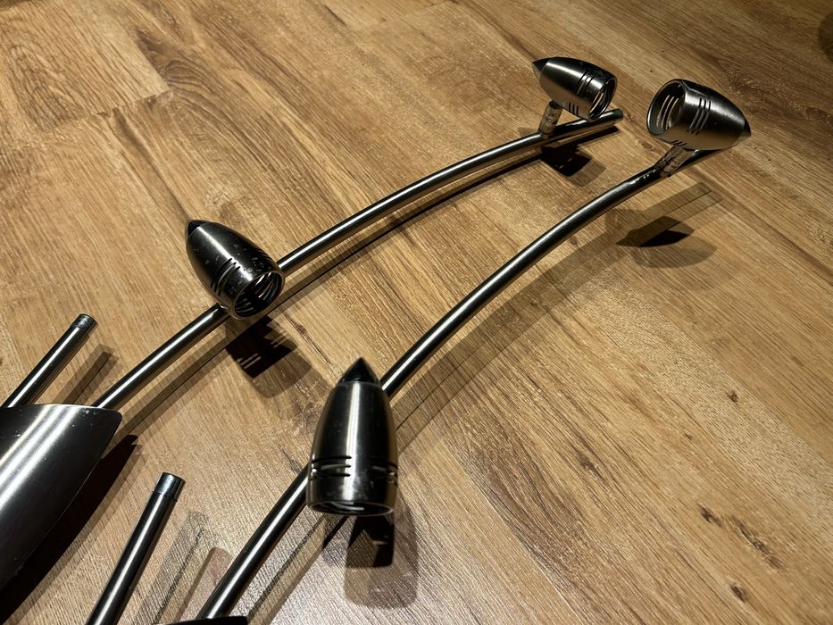 Lampy sufitowe z żarówkami