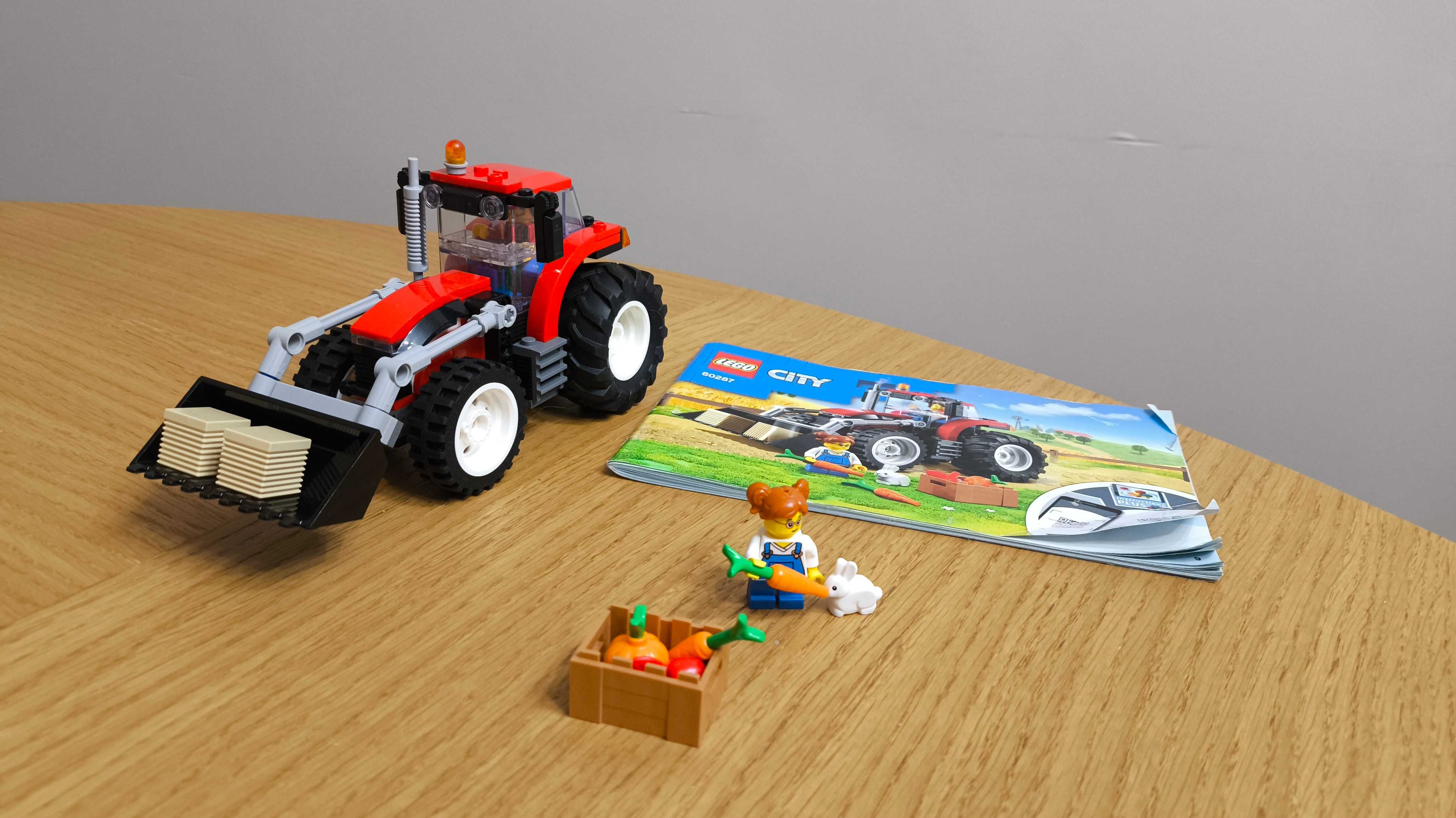 Traktor LEGO City 60287