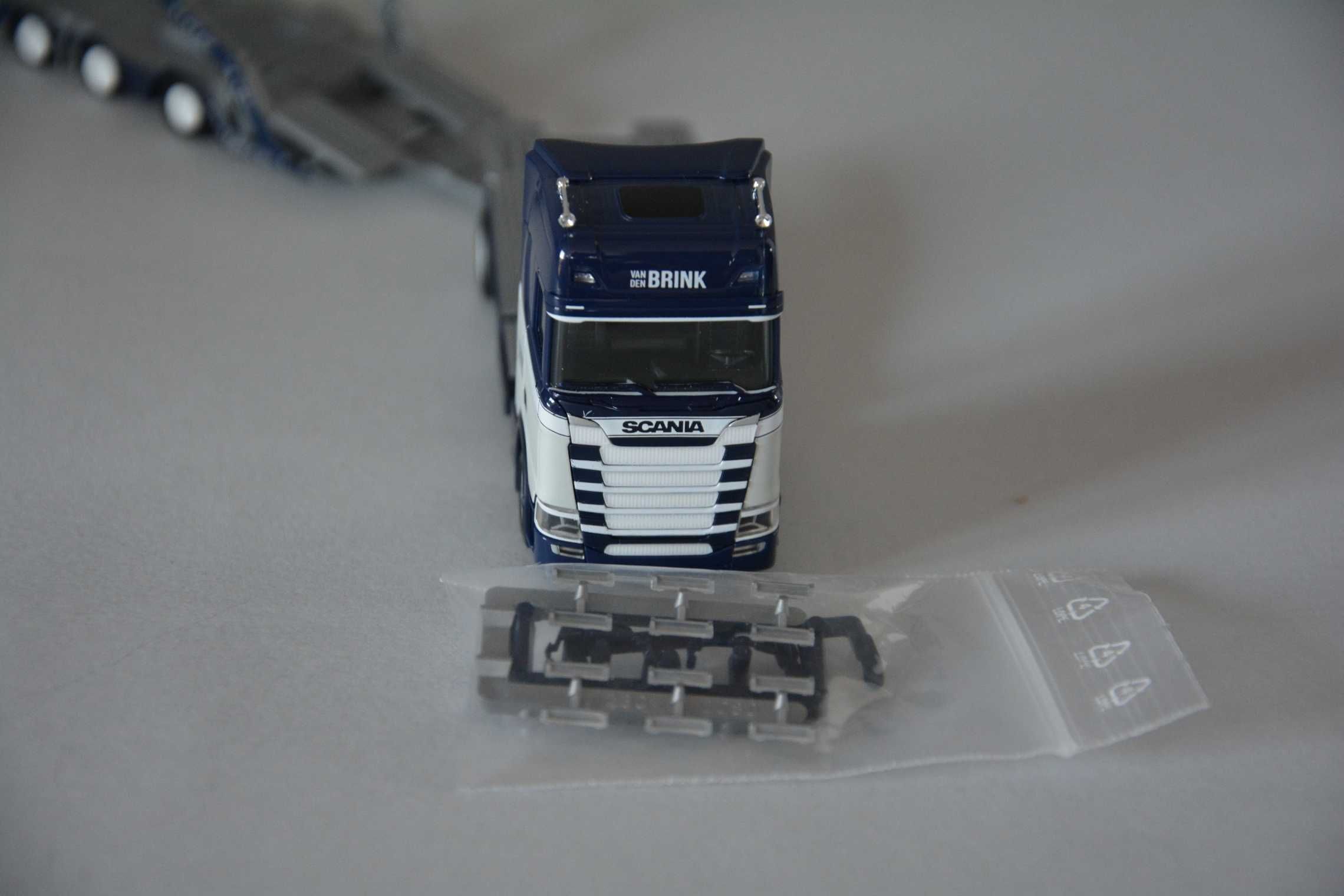 1:87 (H0) Herpa 313742 - Scania CS 20 HD (auto-transporter) BRINK (NL)