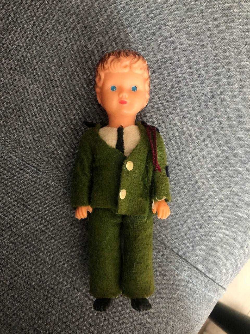 Вінтажна іграшка лялька хлопчик у фетровому костюмі вінтаж ГДР