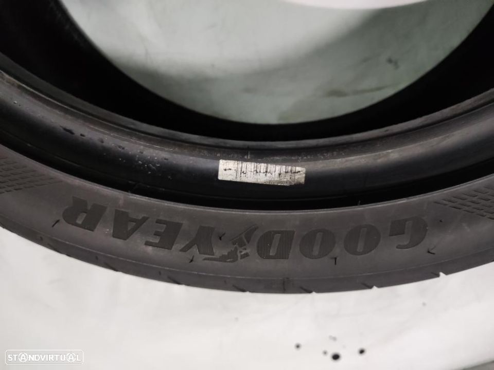 2 pneus semi novos 225-40r18 good year - oferta dos portes