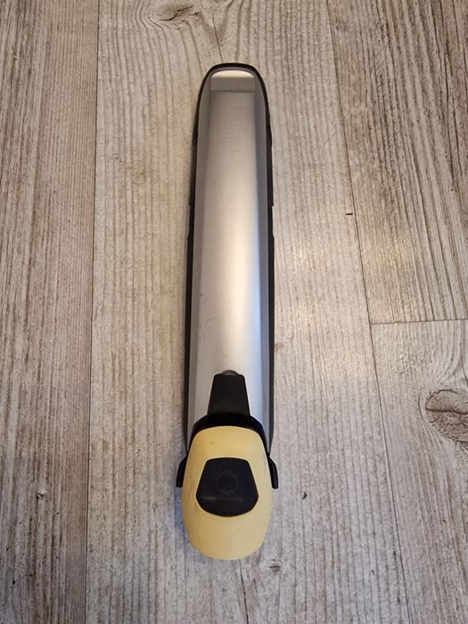 Lampka lampa rowerowa przednia Gazelle w błotnik