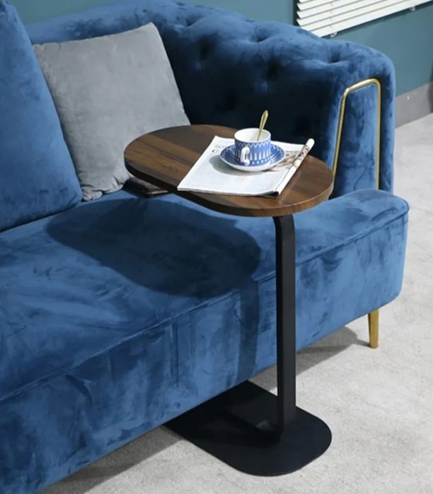 Stoliczek dostawny do salonu lub sypialni