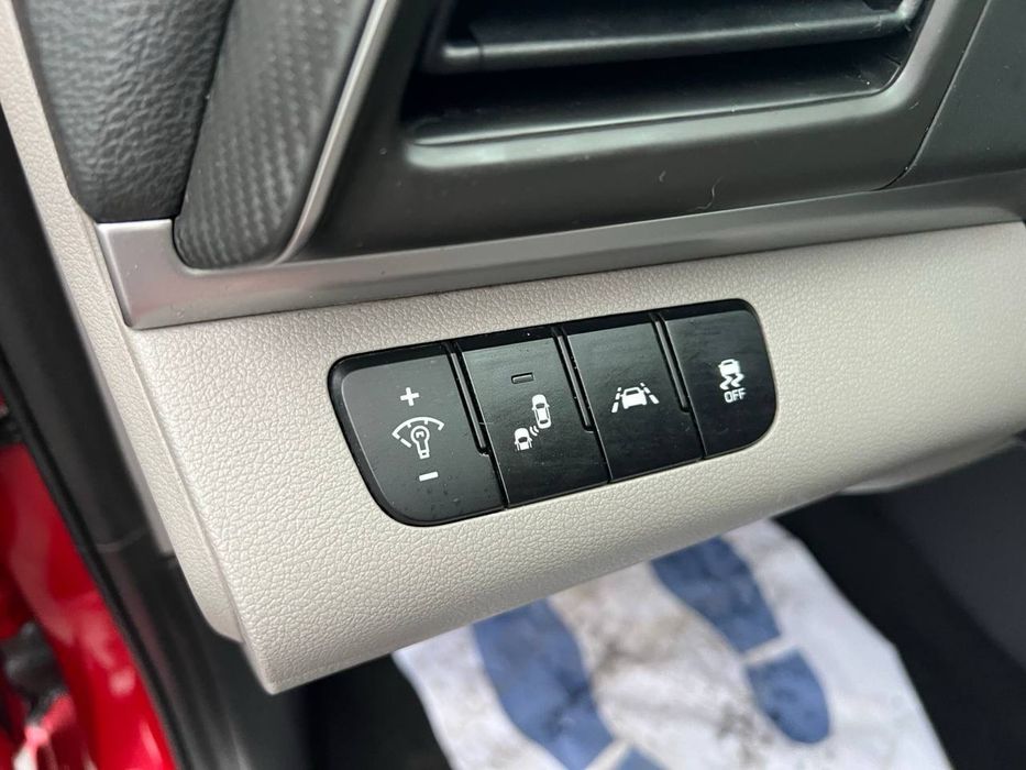 Hyundai Elantra 2019 2.0 топ комплектація