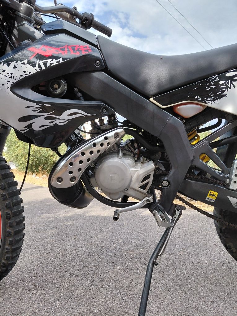 Derbi senda 50 r 2011