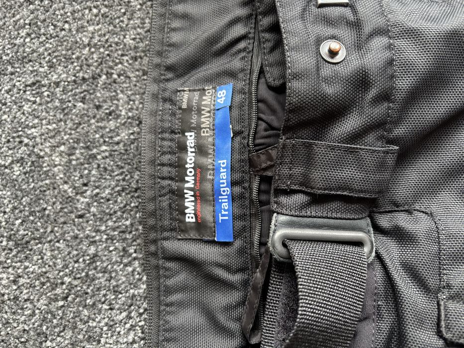 Fato mota  BMW TRAILGUARD com os interiores em GORE-TEX