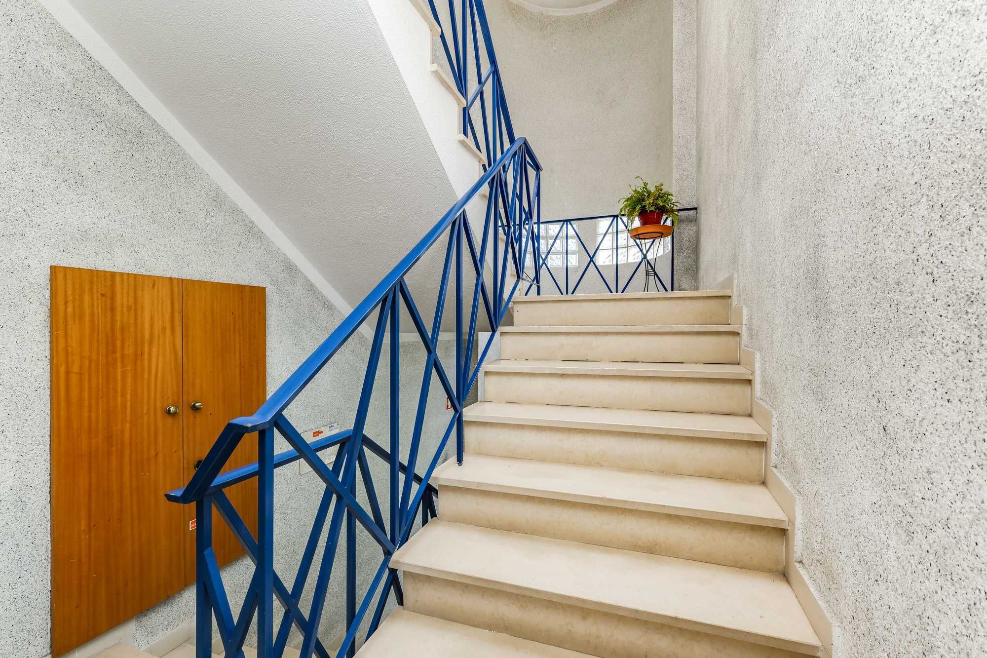 Apartamento Familiar T2 com Vista Mar na Charneca de Caparica