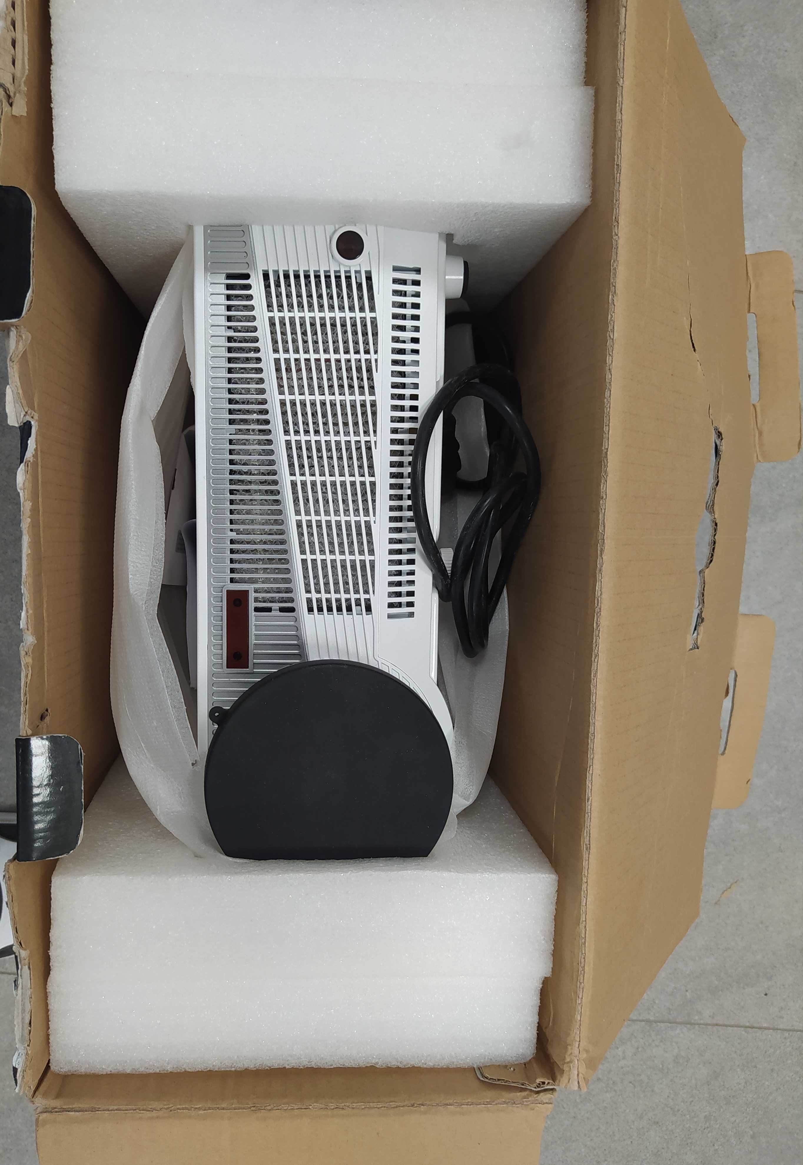 Projektor multimedialny 3000LM WiFi Android 4.2