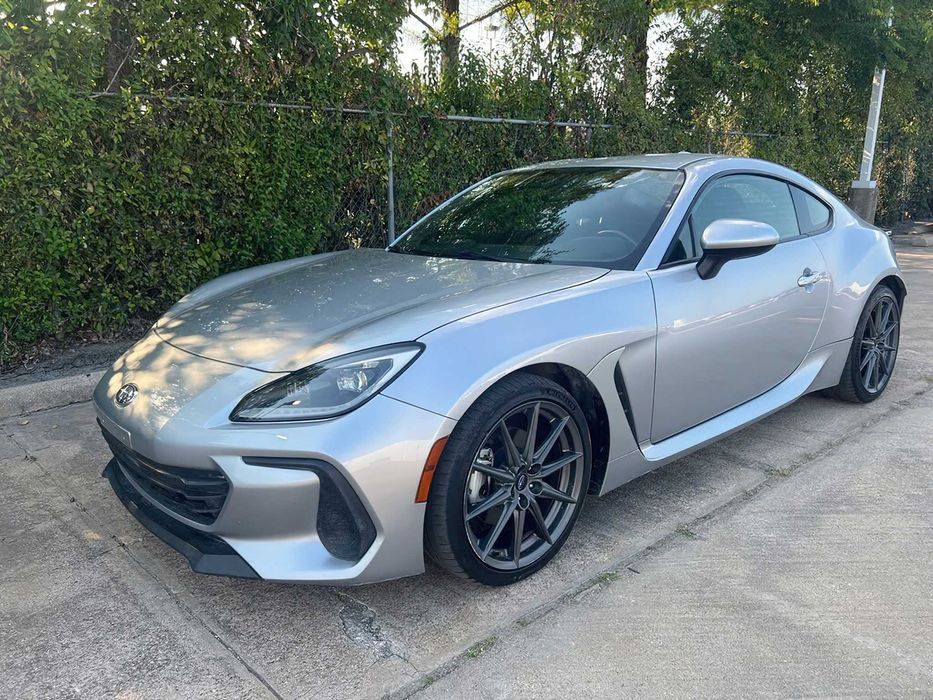 Subaru BRZ      2022