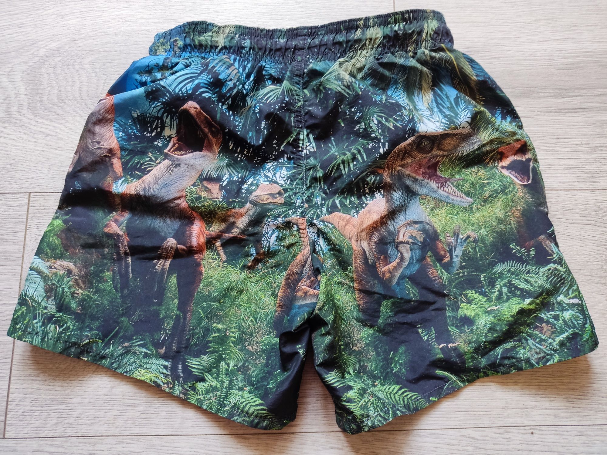 Szorty kąpielowe dla chłopca 122/128 H and M Jurassic World